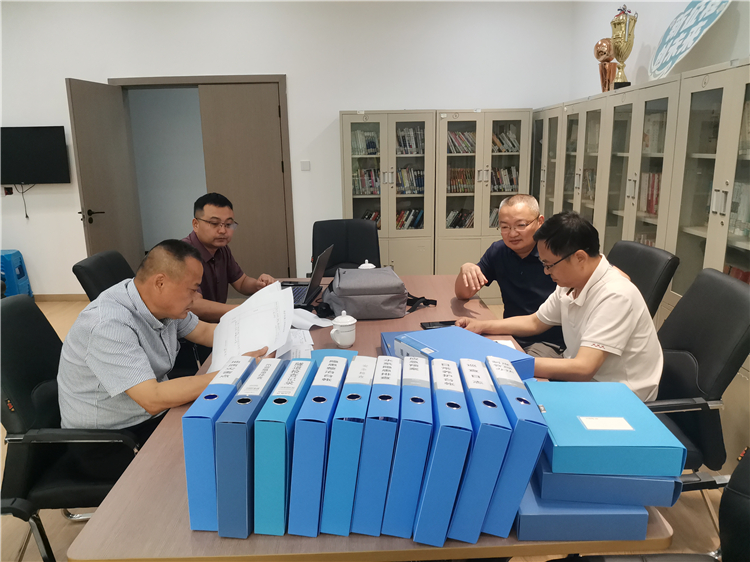 川高公司检查组到成南公司开展系统营运香港六全年资料大全养护季度检查.jpg